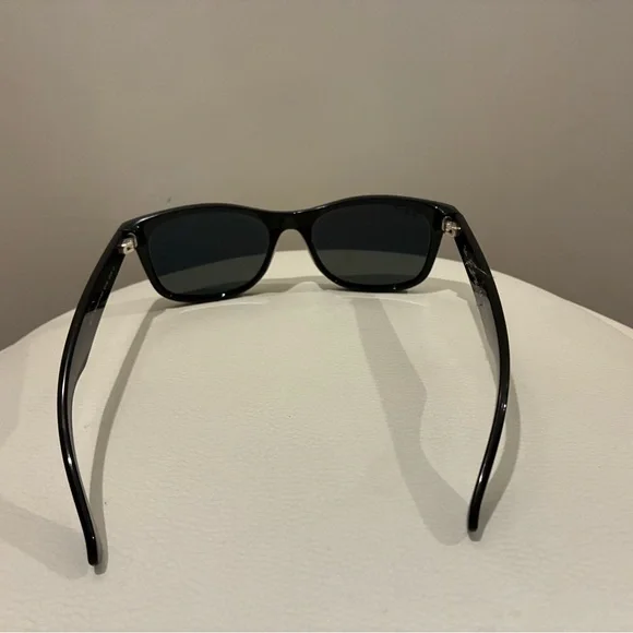 Ray-Ban New Wayfarer Sunglasses - Picture 10 of 10